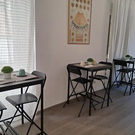 Denina Guest House