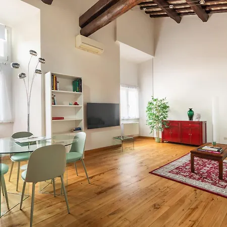 Appartamento Historic Palazzo Altieri Loft By Romeloft