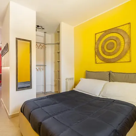Urban Loft Piramide Apartment