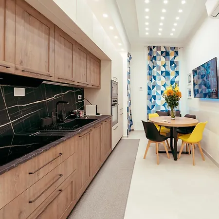 30' Walk Vatican & Stadium Art, Smart Home