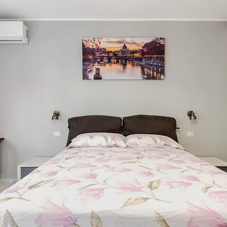 Tiburtina House - Moderno Bilocale Green, 4 Pax