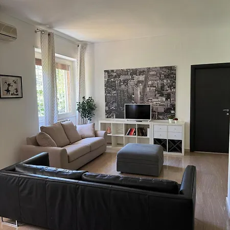 Appia 101 Guest House