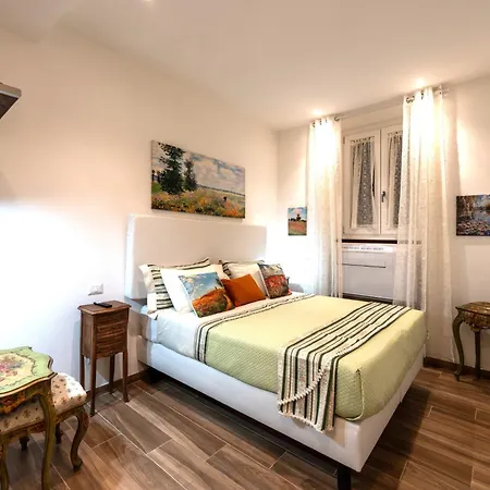 Bohemian Pigneto Home - 2Bdr 2Bath, Metro At 10 Minutes Connecting Quickly To Ancient Rome, Comfy Cozy Family Friendly - Artists' Vibrant Pigneto District - Warm Guest Care In 4 Languages