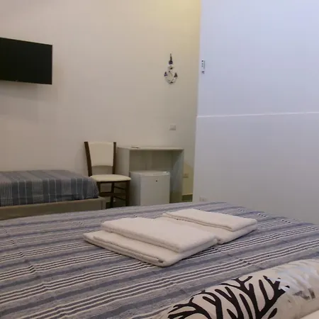 Marina Club Hotel