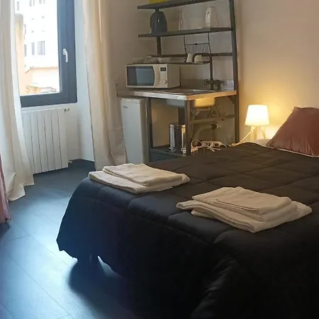 Lyttle Roma Hotel