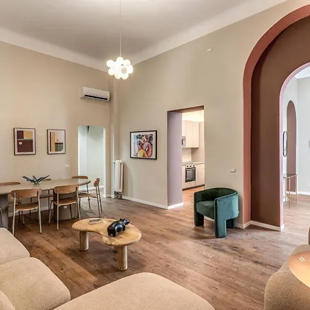 Appartamento Downtown Srl - The Great Court