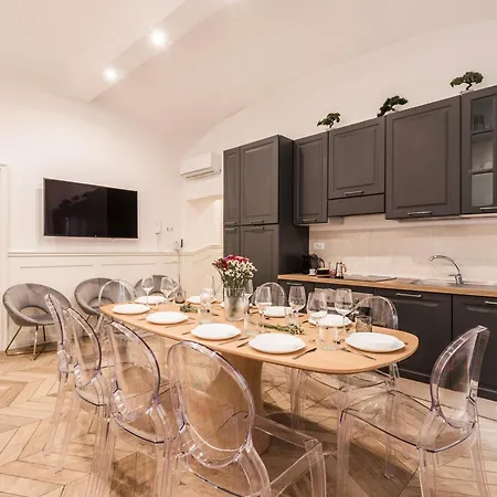 The Best Rent - Elegant Five-Bedrooms Apartment Near Colosseo