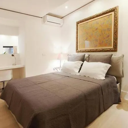 Deluxe Cartari 9 Apartment