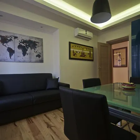 Piramide House Apartment