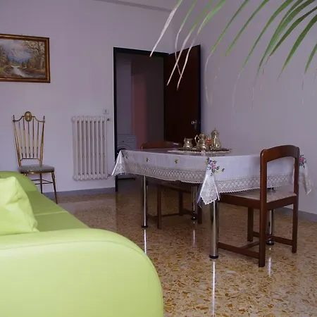 Casa Vacanze Marisa Holidays Hotel