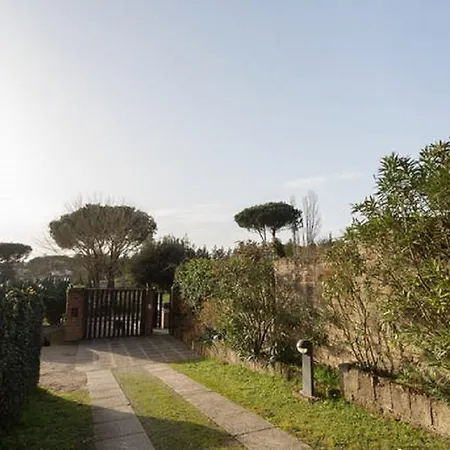 Countryside Guesthouse Near S. Andrea Hospital