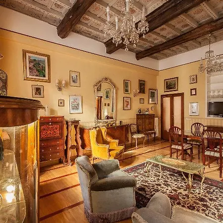Villa Croce 3000