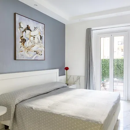Little Aurelius Hotel
