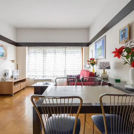 Aurelia Apartment