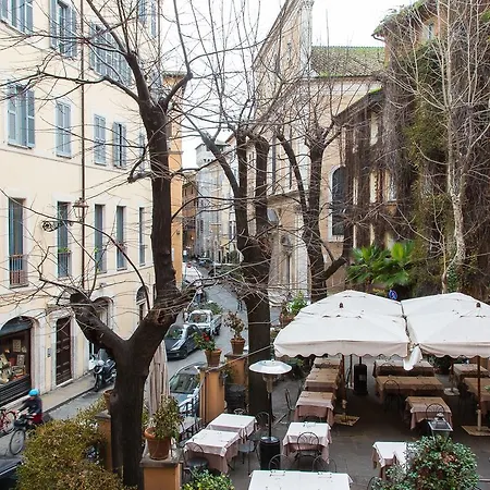 Rental In Rome Navona Atmosphere