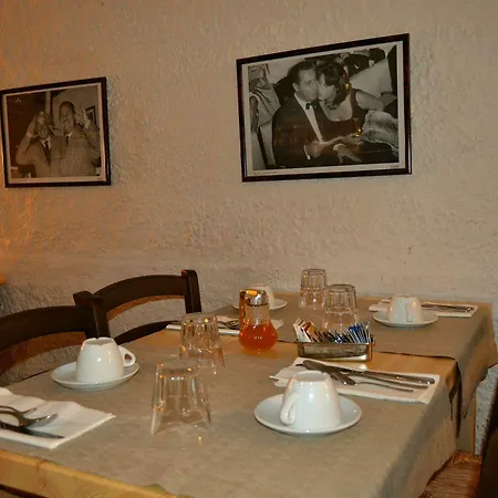 Hello Trastevere - Bed & Breakfast