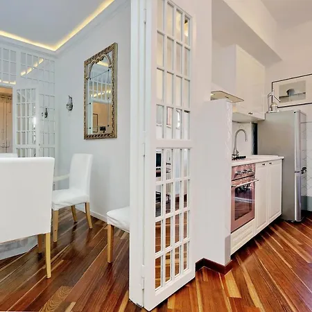 Pelliccia Apartment