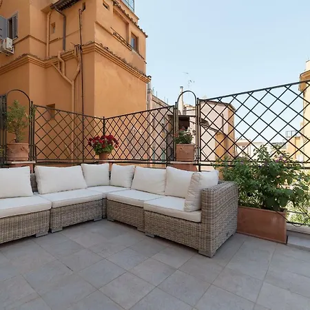 Santa Prassede Rooftop Terrace Studio