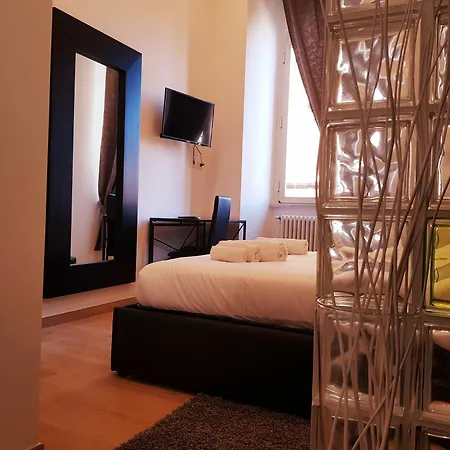 Cairoli Rooms