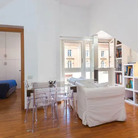 Live In The Heart Of Rome Apartment