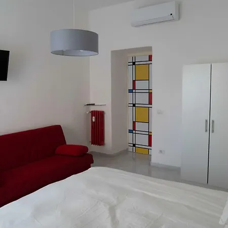 Re Di Roma Bright Home
