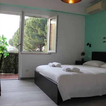 Roman Sunrise Rooms