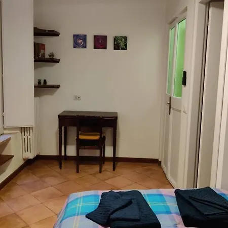 Lanza Tomasi Apartment - Centre