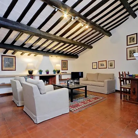 Benedetta Apartment