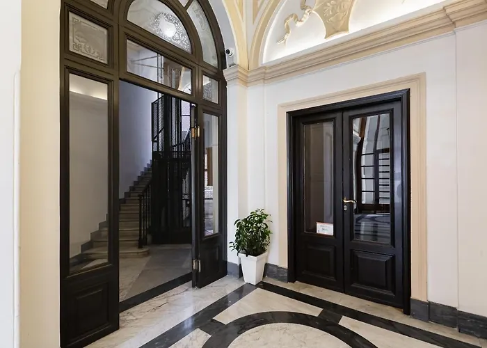 Trevi Fountain Deluxe - Your Italian Holidays