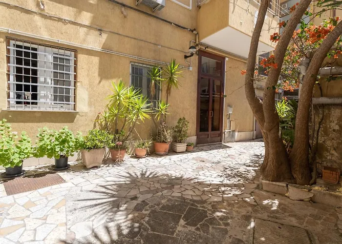 Delia Al Pigneto, Cute Studio Fully Equipped