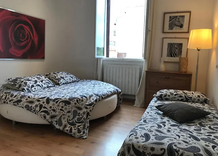 Top-Floor Apartment, 4 Metro Stops From The Colosseum