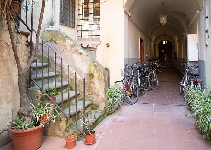 Trastevere Colorful Apartment With Terrace!