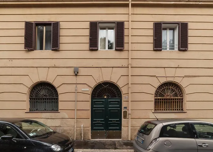 Guesthost - Villa Borghese & Villa Albani Apt