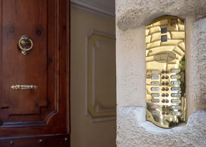 Veneto Holidays - Central Apartment In Via Veneto