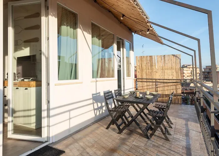 Grande, Terrazzato Perfetto Per Famiglie E Gruppi