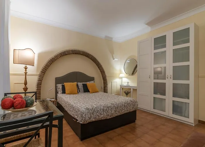 Guesthost - Piazza Navona & Pantheon Central Apartment