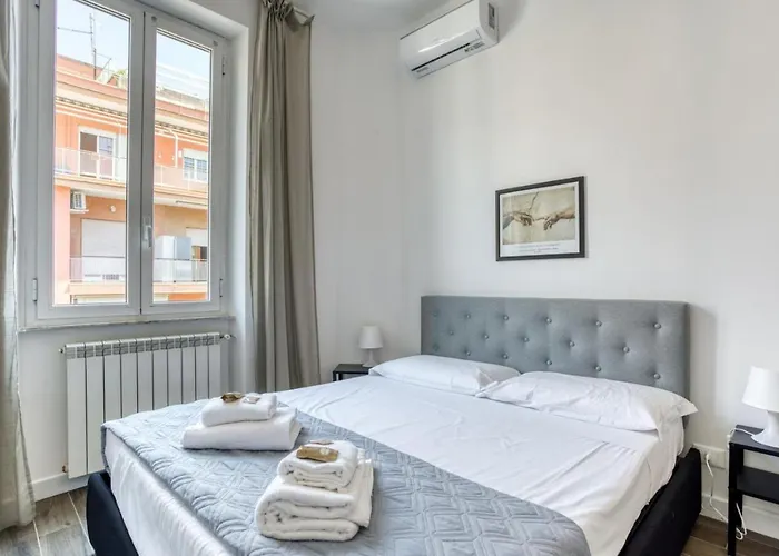 Appio Apartment Near Metro A By Rhr