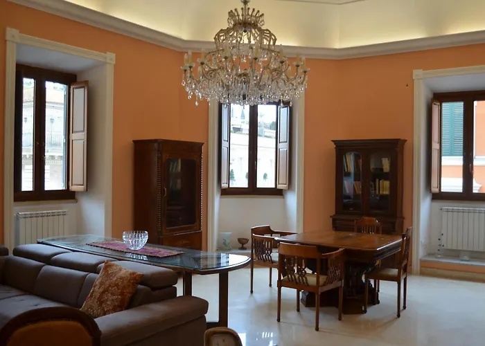 Elegante Appartamento Nel Centro Di Roma
