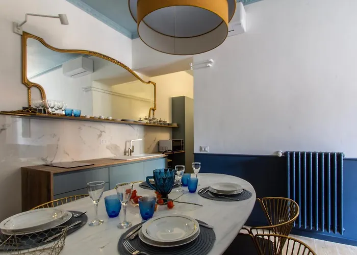 Rasella44, Blu Apartment