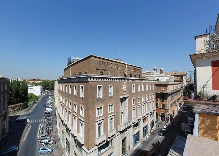 Vittoria Terrace Penthouse At The Spanish Steps