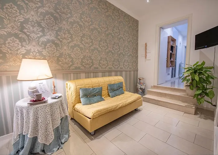 Refuge On Piazza Re Di Roma -Holiday Home
