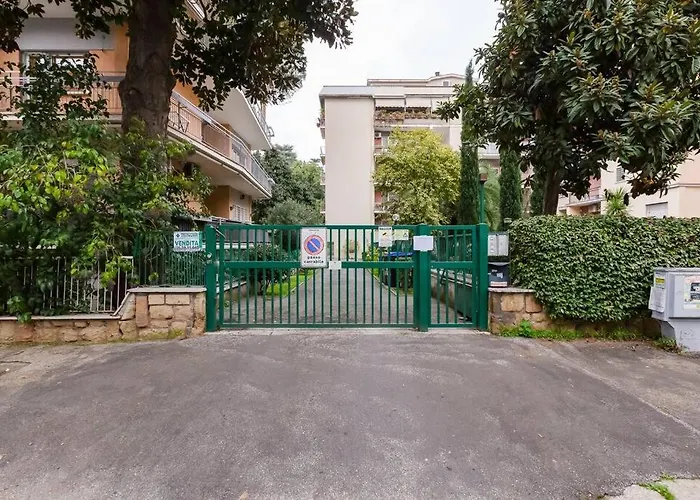 Exclusive Apartment In Eur Lake