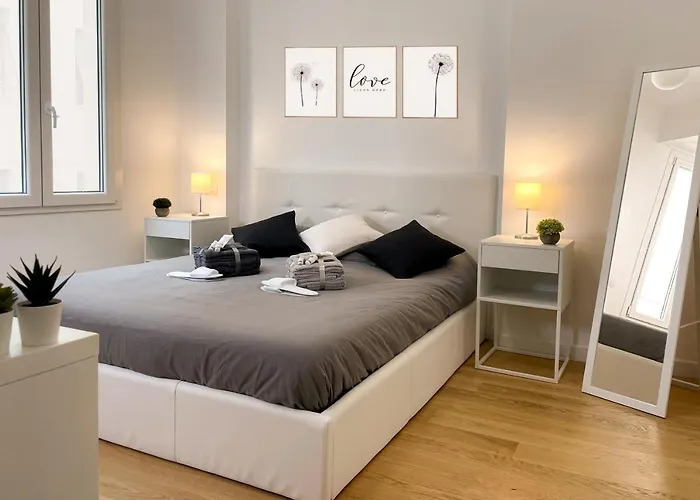 St.TiburtinaCozy Apartment 1 Min Away From Metro