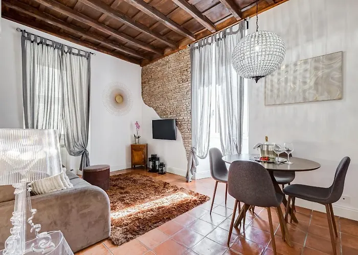 Campo Dei Fiori Royal Orchid Apartment