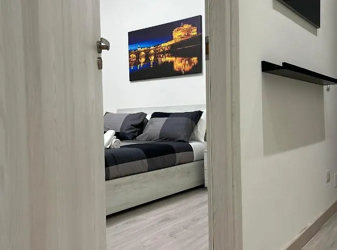Palmira'S Rome Sweet Home
