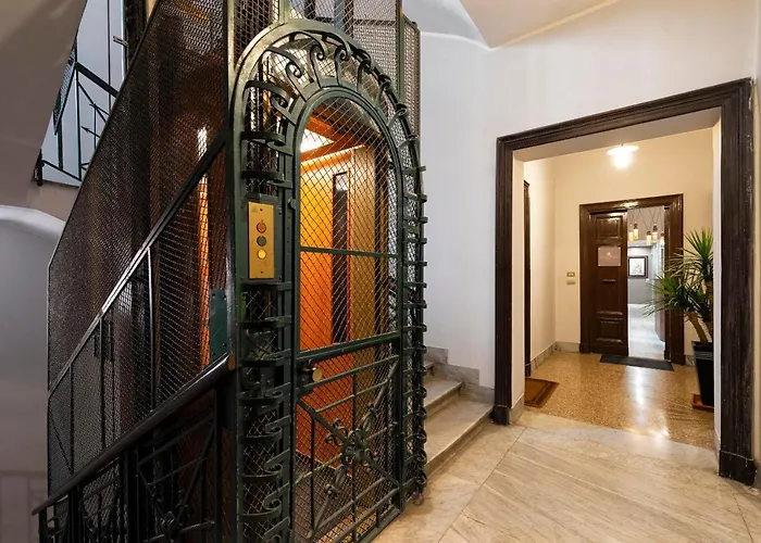 Royal Rooms Corso