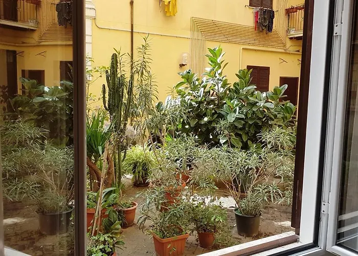 Lovely Apartment In Testaccio, Rome