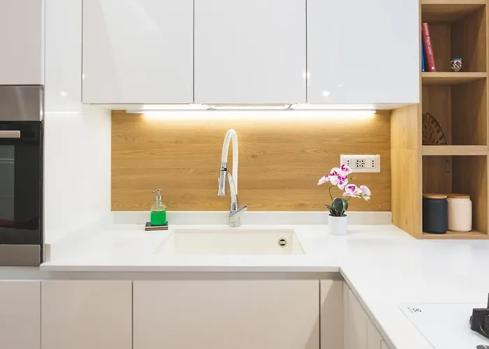 Cozy Flat With Terrace At Trastevere Train Station