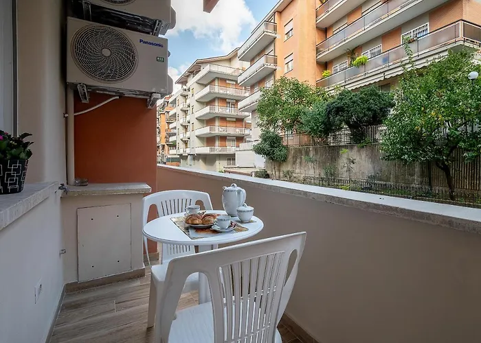 Emily Valles Apartment Saint Peter'S