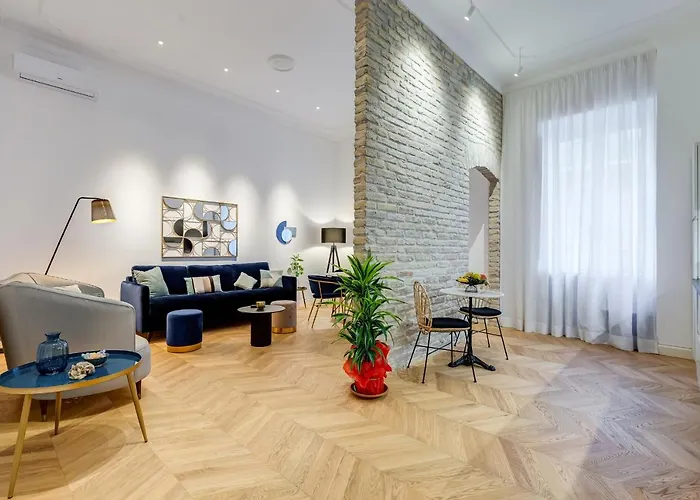 Luxury Via Veneto Apartment Walk To Spanish Steps